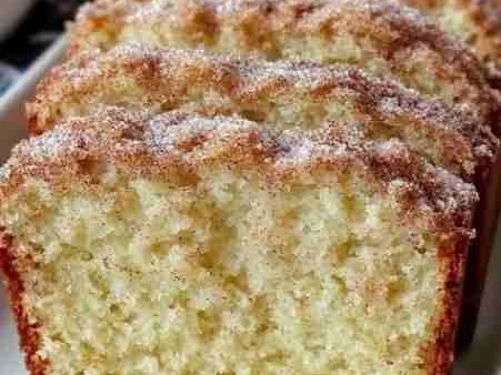 Bolo de Canela Fofinho com Casquinha de Açúcar
