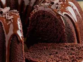 Bolo de Chocolate Fofinho com Ganache