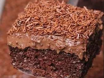 Bolo de Chocolate Molhadinho