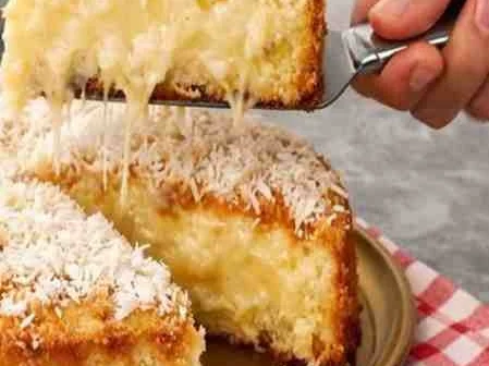 Bolo de Coco Cremoso com Recheio