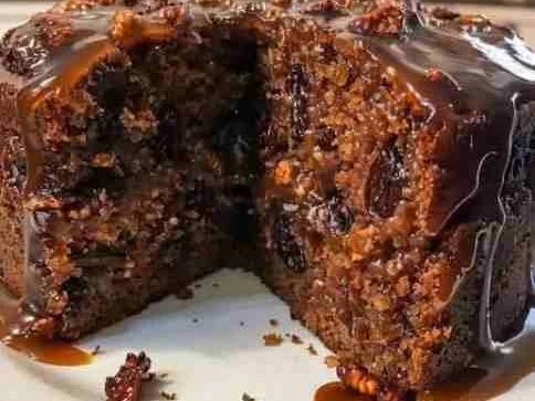 Bolo de Frutas Secas com Cobertura de Chocolate Especial