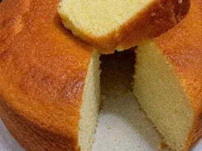 Bolo de Manteiga Simples e Fofinho