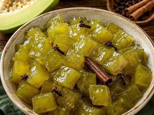 Doce de mamão verde em calda