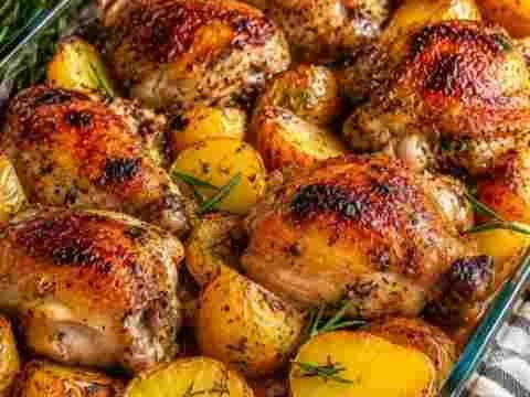 Frango Assado com Batatas que Derrete na Boca