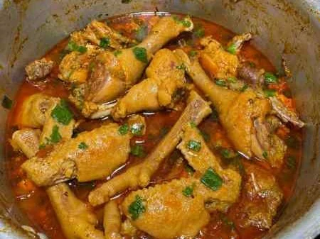 Galinha perfeita para o almoço