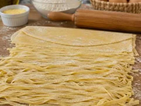 Massa de macarrão caseira da vó
