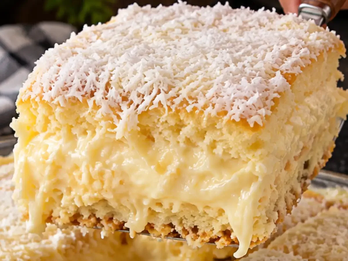 Olho de Sogra (Bolo de doce de leite com ameixas e beijinho)