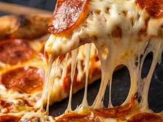 Pizza de Calabresa com Muito Queijo
