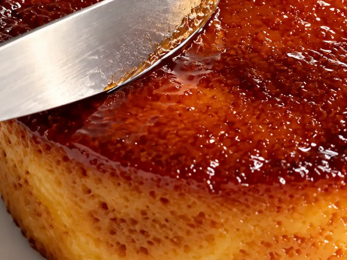 Pudim de Pão Caseiro com Calda de Caramelo