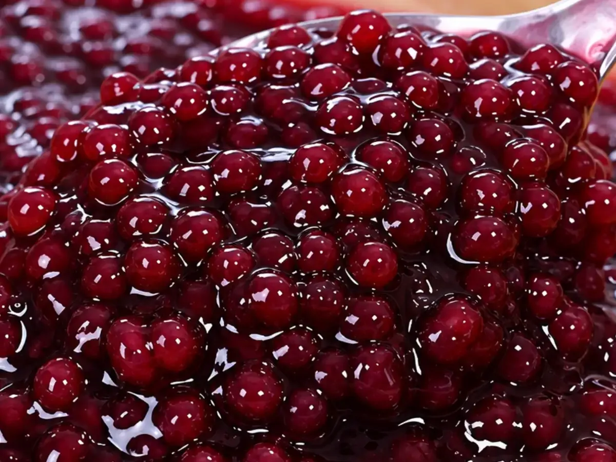 Sagu de Vinho com Creme de Leite Condensado