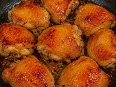 Sobrecoxa de Frango Assada com Laranja